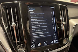 harmaa Volvo V60 2019 kuva 27.