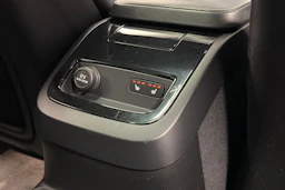 harmaa Volvo V60 2019 kuva 29.