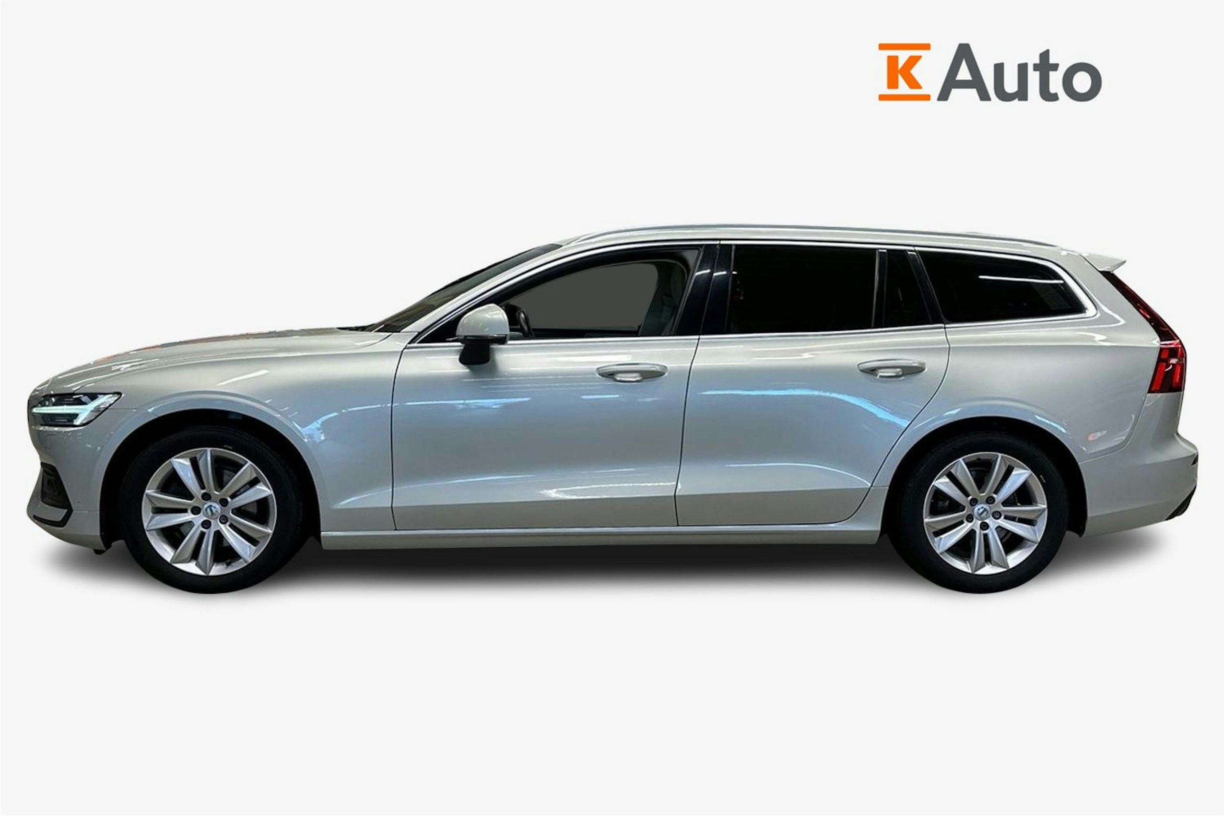 harmaa Volvo V60 2019 kuva 6.