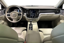 harmaa Volvo V60 2019 kuva 9.