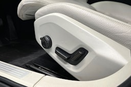 harmaa Volvo V60 2019 kuva 19.