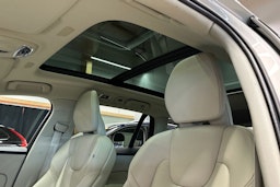 harmaa Volvo V60 2019 kuva 20.