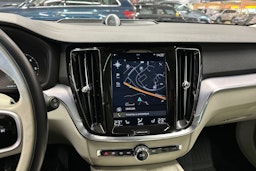 harmaa Volvo V60 2019 kuva 26.