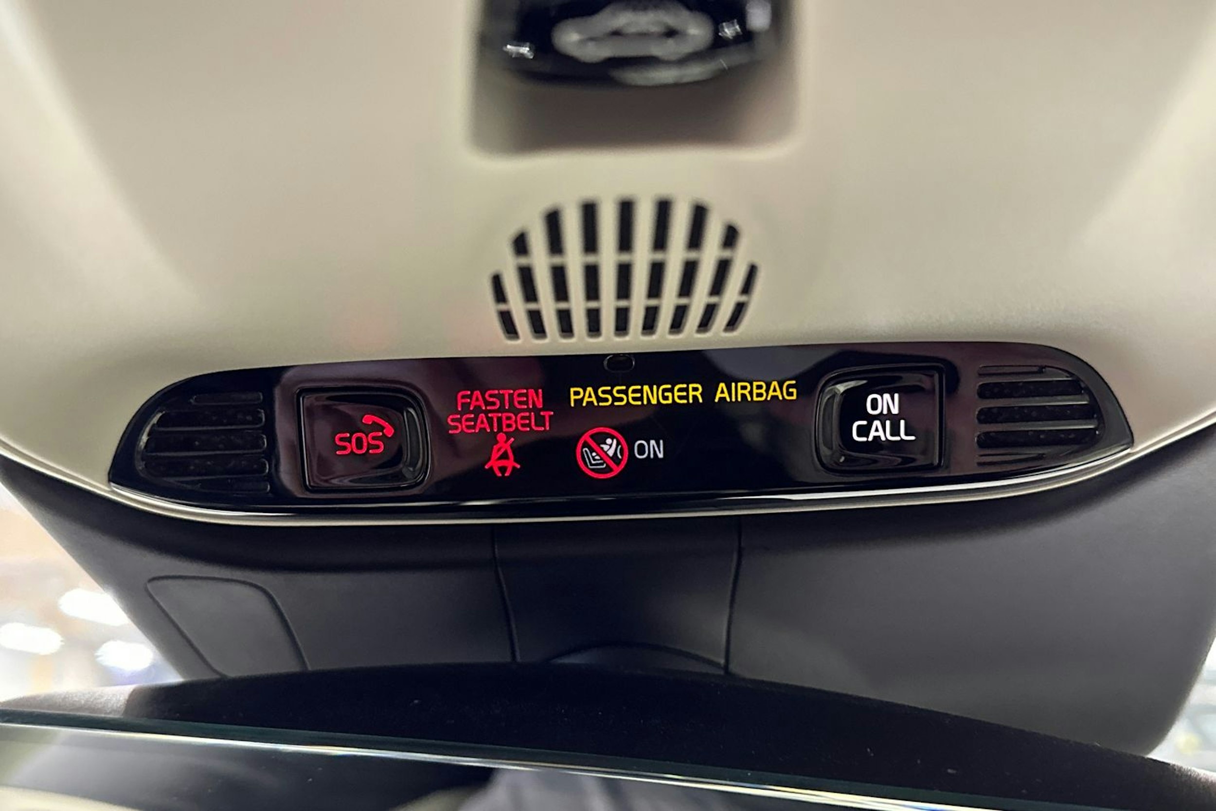 harmaa Volvo V60 2019 kuva 28.