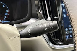 harmaa Volvo V60 2019 kuva 31.