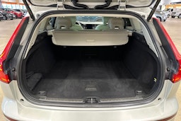 harmaa Volvo V60 2019 kuva 37.