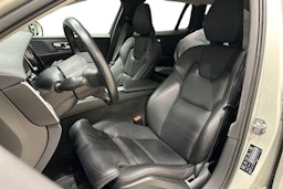 Harmaa Volvo V60 2019 kuva 10.
