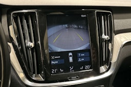 Harmaa Volvo V60 2019 kuva 19.
