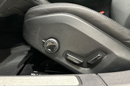 Harmaa Volvo V60 2019 kuva 24.