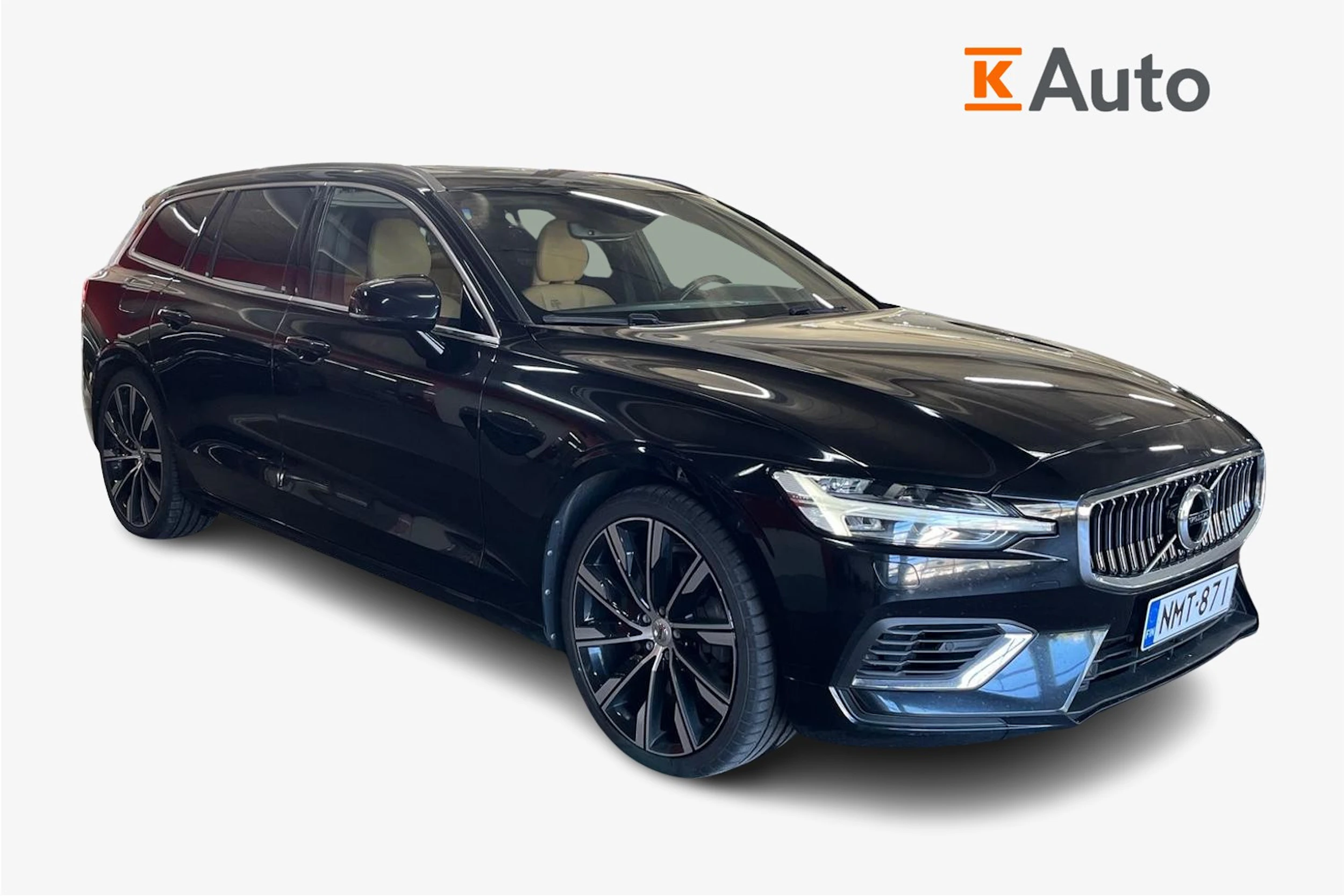 Musta Volvo V60 2019 kuva 1.