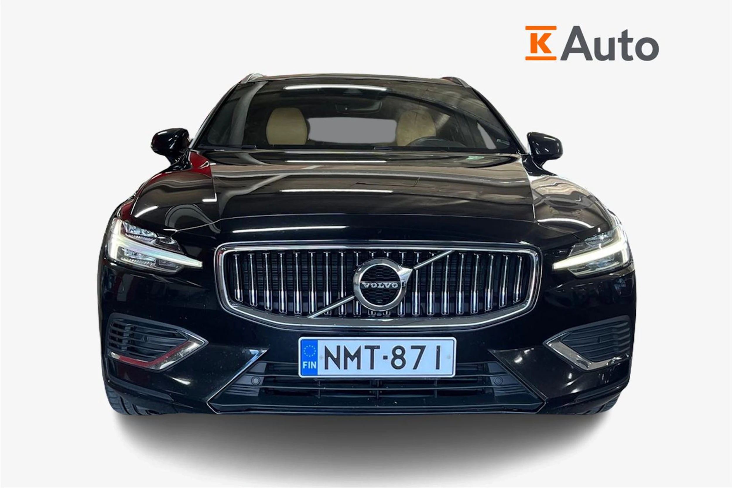 Musta Volvo V60 2019 kuva 4.