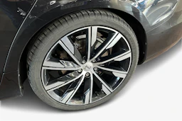 Musta Volvo V60 2019 kuva 9.
