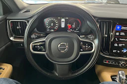 Musta Volvo V60 2019 kuva 15.