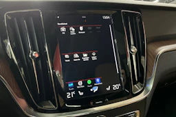 Musta Volvo V60 2019 kuva 19.