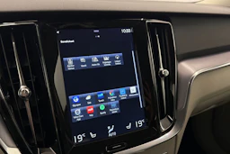 valkoinen Volvo V60 2019 kuva 27.