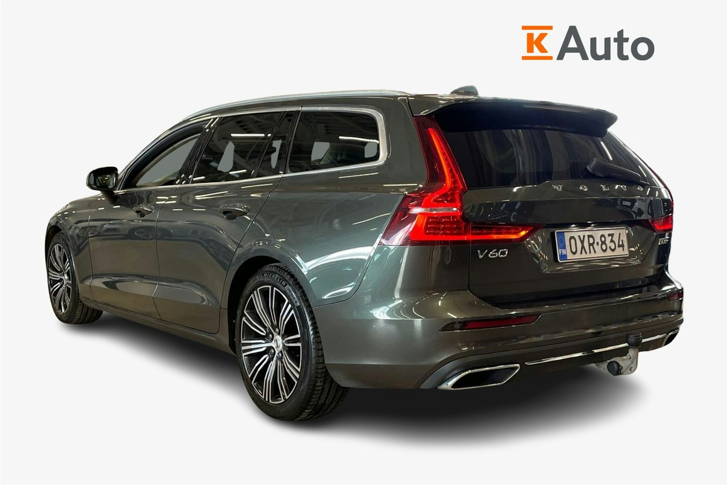 harmaa Volvo V60 2019 kuva 2.