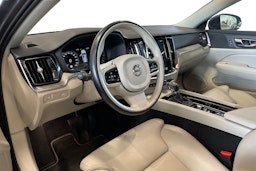 harmaa Volvo V60 2019 kuva 7.