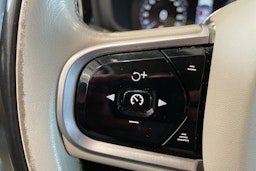 harmaa Volvo V60 2019 kuva 18.
