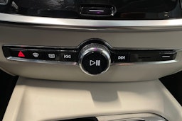 harmaa Volvo V60 2019 kuva 26.