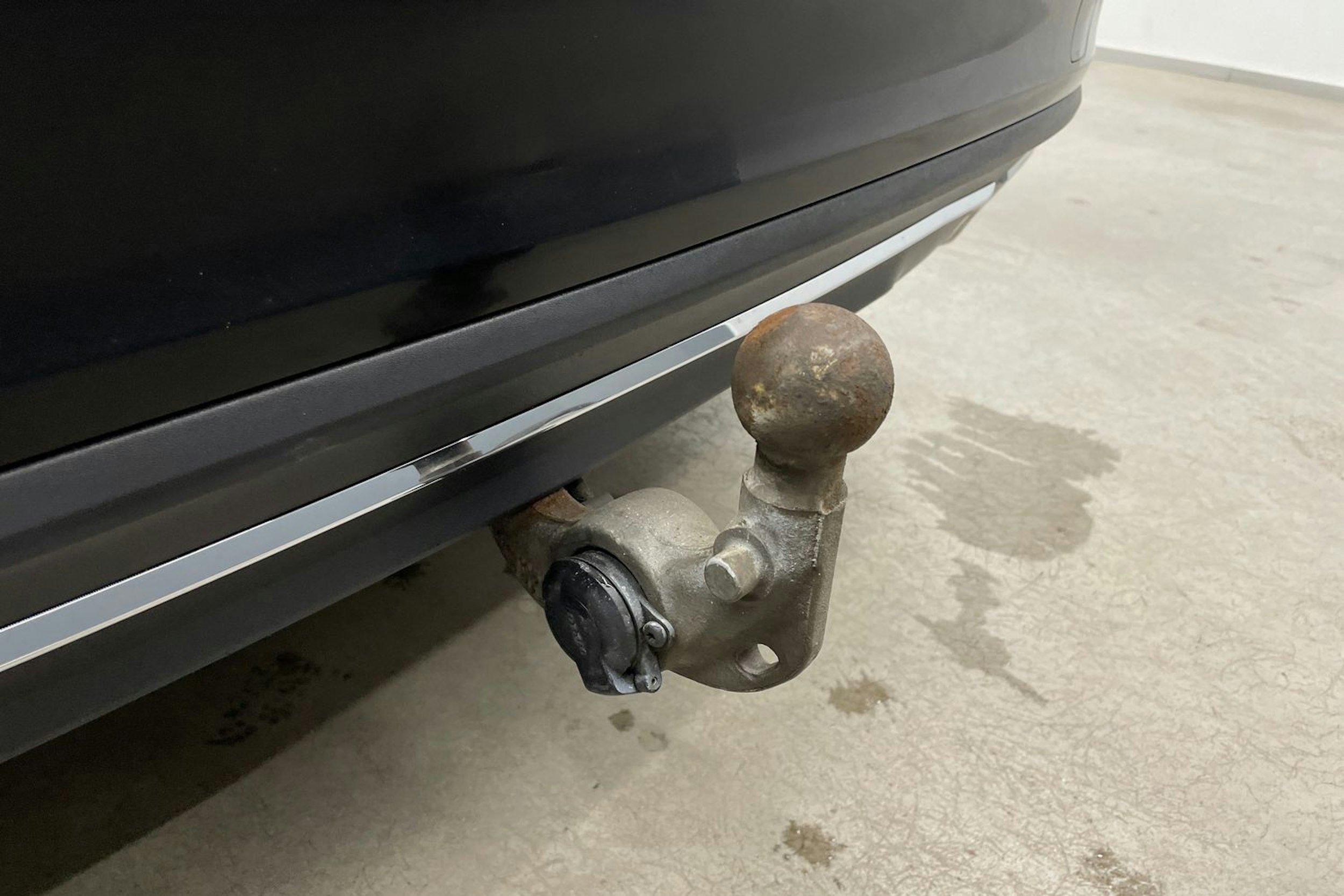 musta Volvo V60 2019 kuva 28.