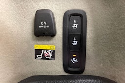 musta Volvo V60 2019 kuva 29.