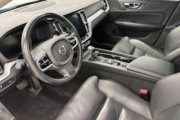 harmaa Volvo V60 2019 kuva 7.