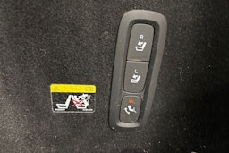 harmaa Volvo V60 2019 kuva 16.