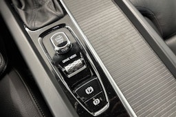 harmaa Volvo V60 2019 kuva 21.