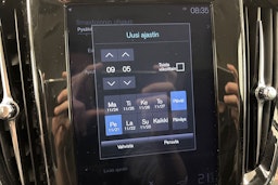 harmaa Volvo V60 2019 kuva 22.