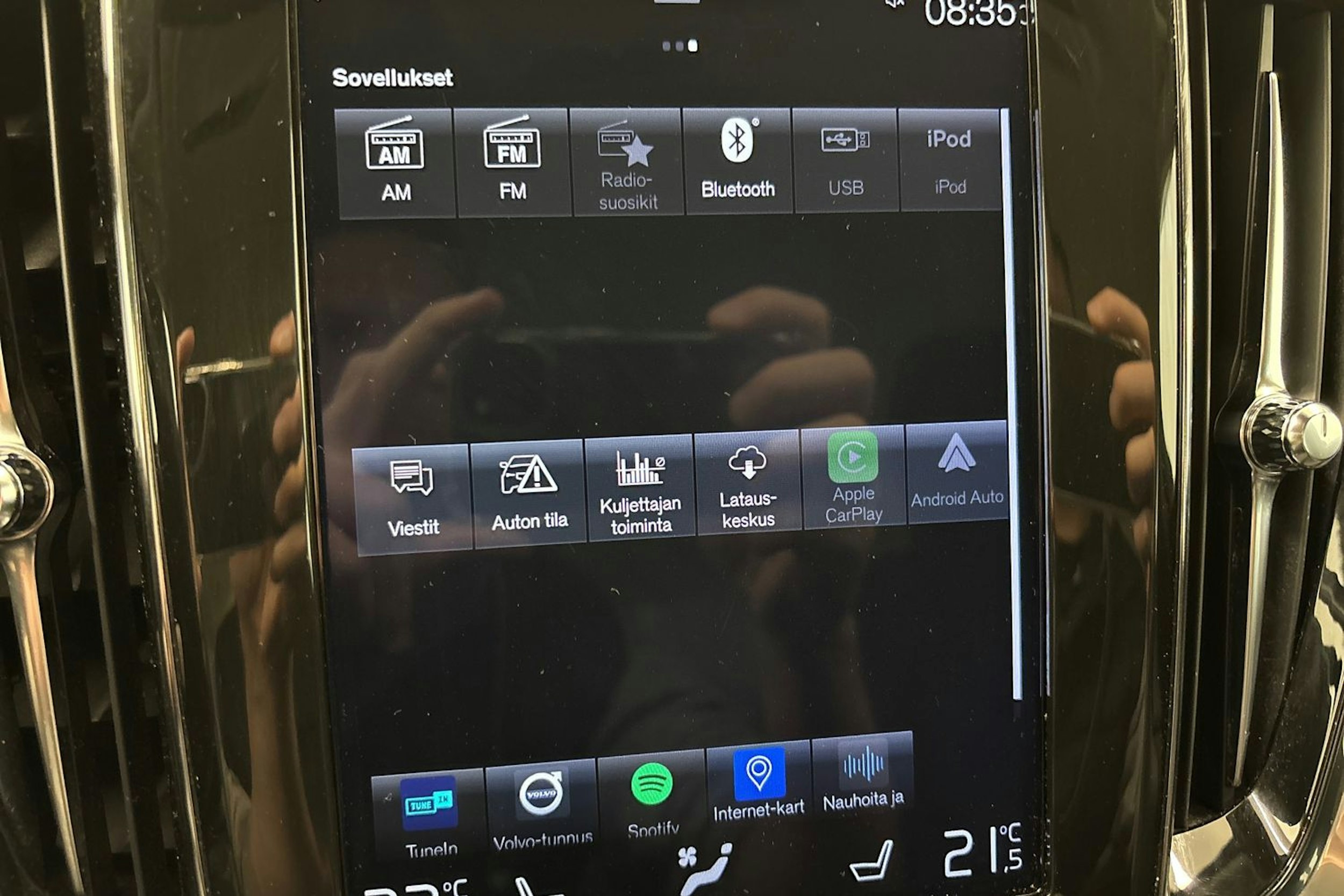 harmaa Volvo V60 2019 kuva 24.