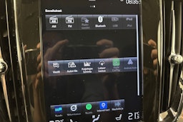 harmaa Volvo V60 2019 kuva 24.