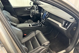 ruskea (beige) Volvo V60 2019 kuva 13.