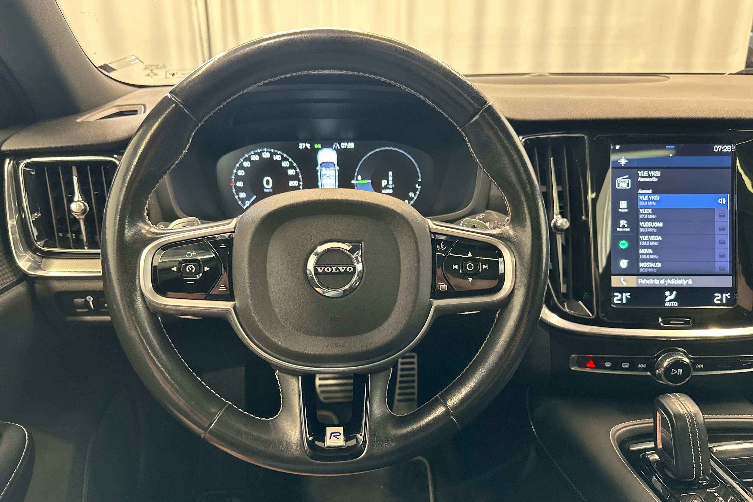 ruskea (beige) Volvo V60 2019 kuva 15.