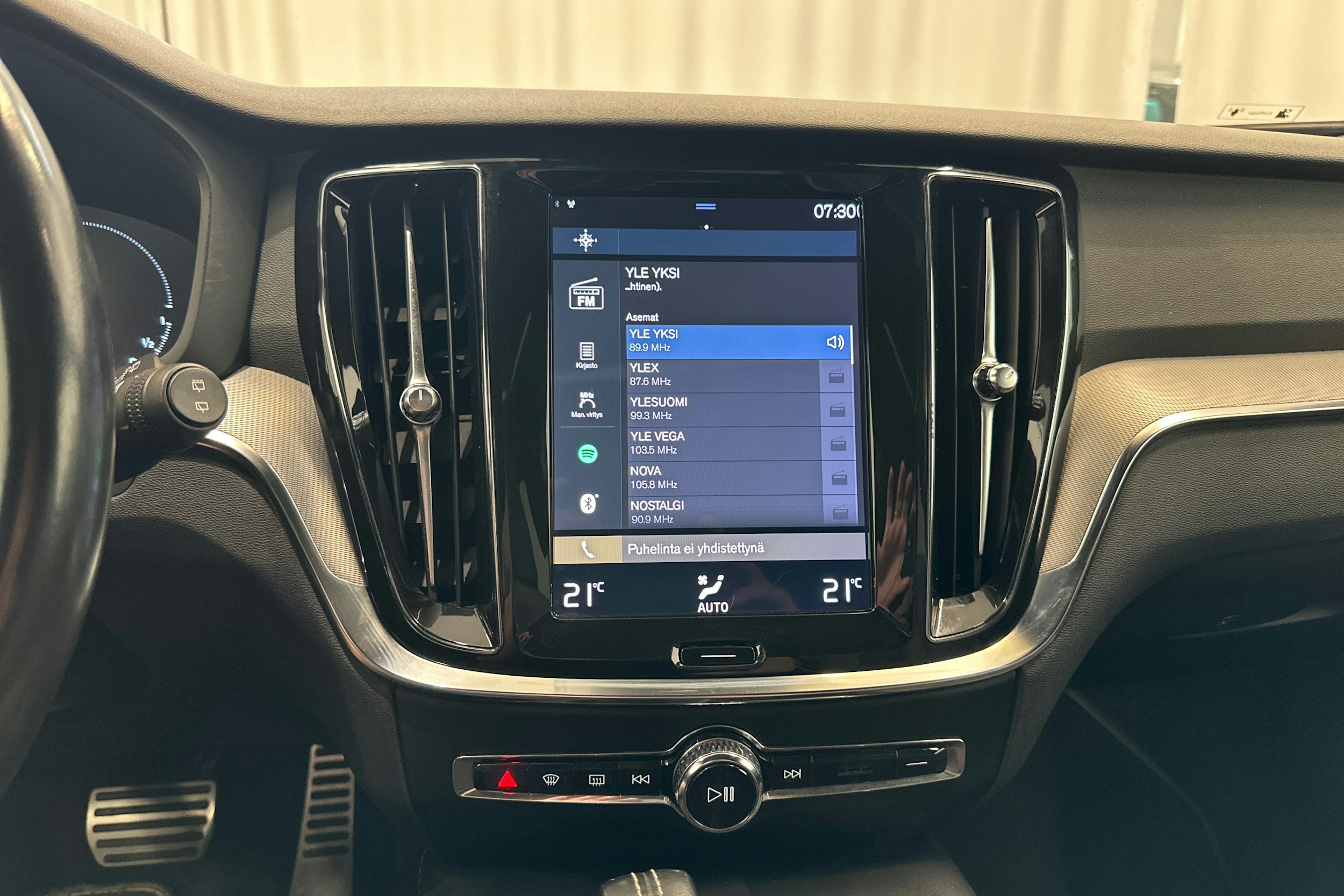 ruskea (beige) Volvo V60 2019 kuva 19.