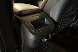 valkoinen Volvo V60 2019 kuva 16.