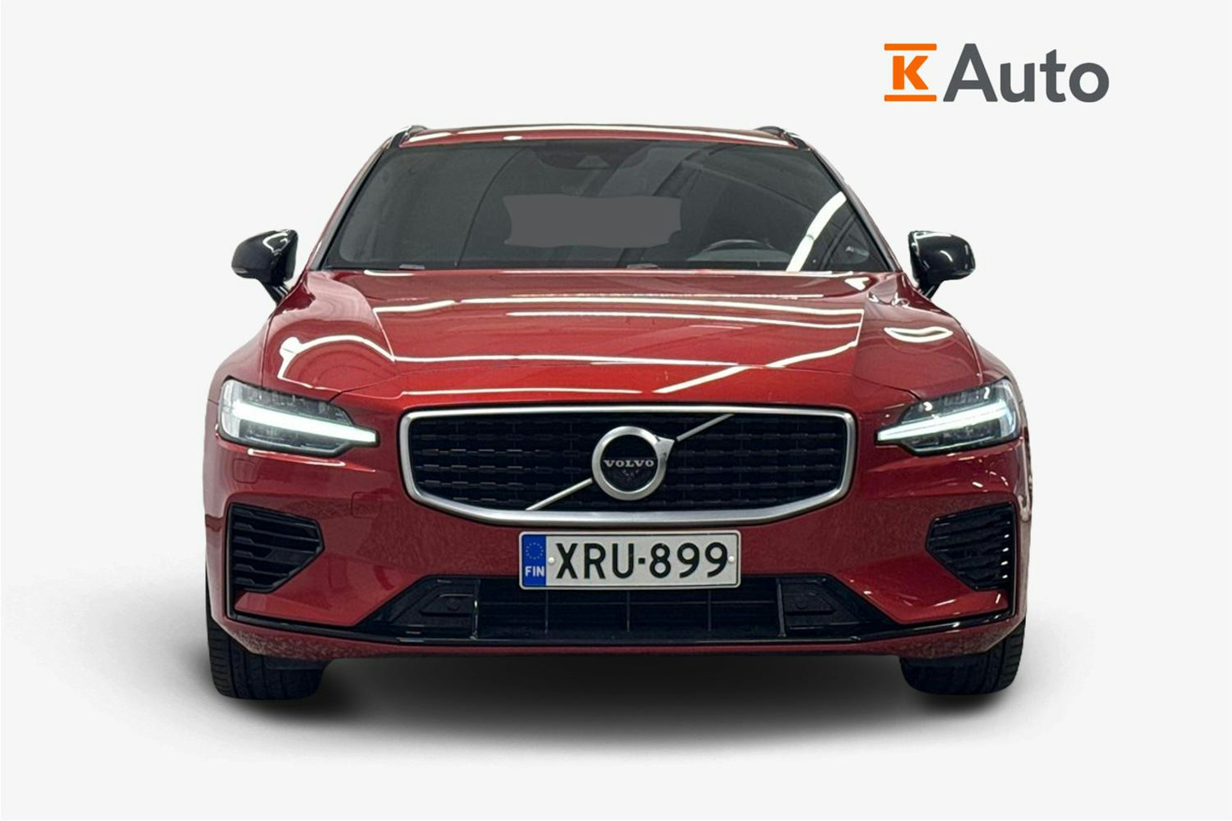 punainen Volvo V60 2019 kuva 5.