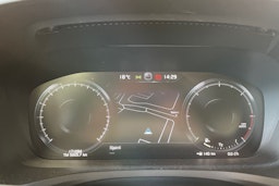 valkoinen Volvo V60 2019 kuva 11.