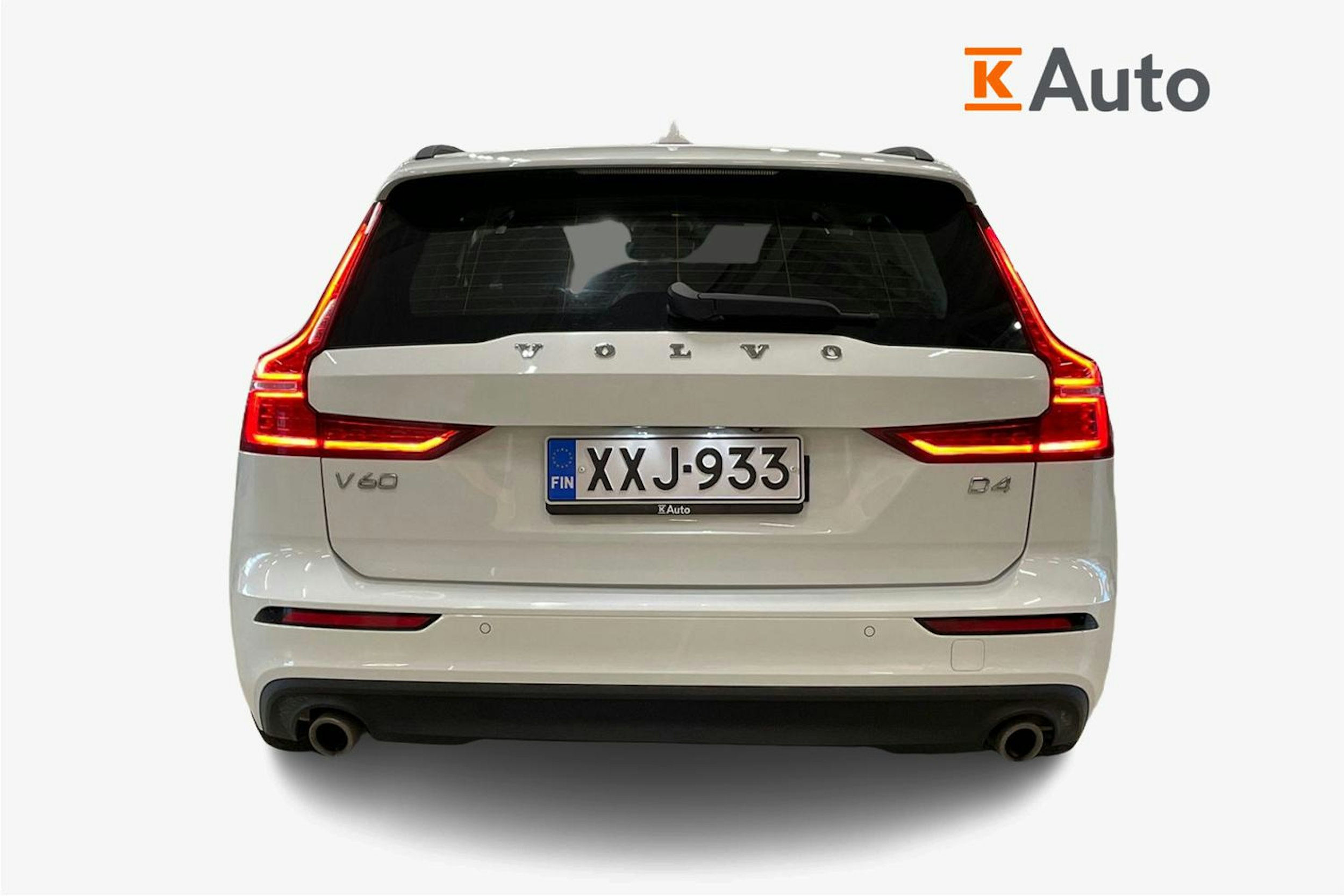 valkoinen Volvo V60 2019 kuva 3.