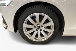 valkoinen Volvo V60 2019 kuva 11.