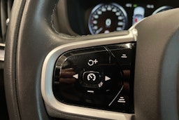 valkoinen Volvo V60 2019 kuva 18.