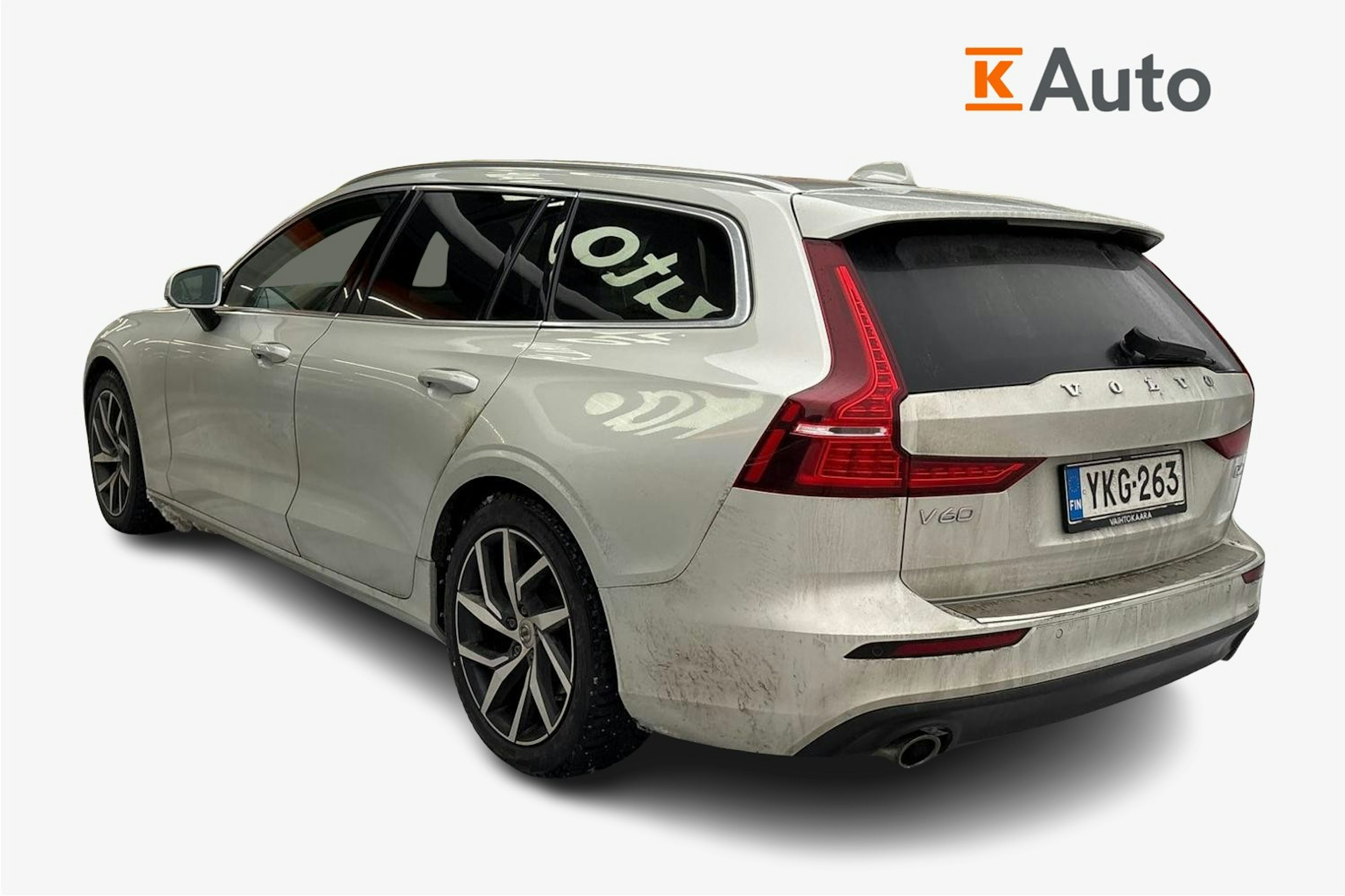 harmaa Volvo V60 2019 kuva 2.