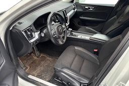 harmaa Volvo V60 2019 kuva 3.