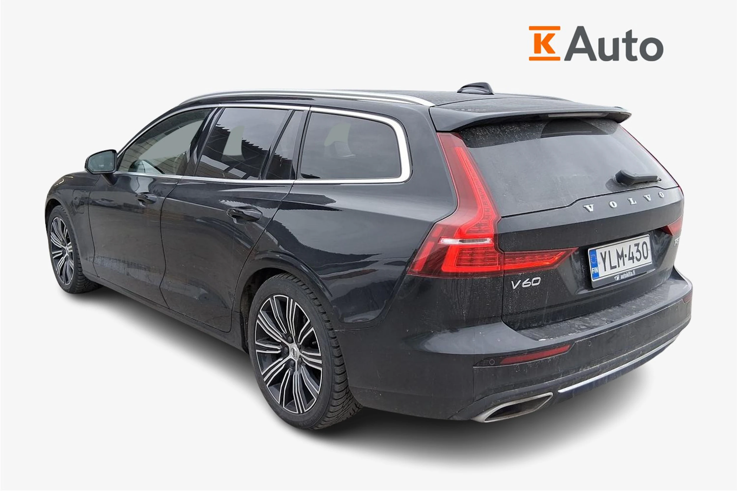 musta Volvo V60 2019 kuva 2.