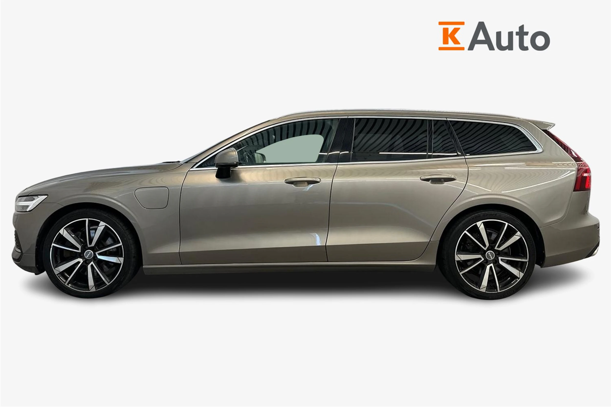 harmaa Volvo V60 2020 kuva 5.