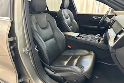 harmaa Volvo V60 2020 kuva 11.