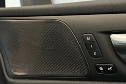 harmaa Volvo V60 2020 kuva 17.