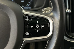 harmaa Volvo V60 2020 kuva 22.