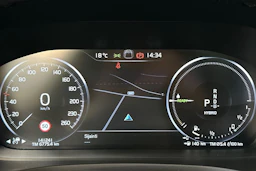 harmaa Volvo V60 2020 kuva 23.