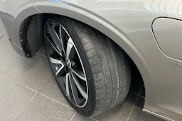 harmaa Volvo V60 2020 kuva 35.