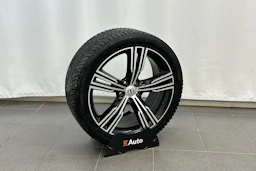 harmaa Volvo V60 2020 kuva 36.